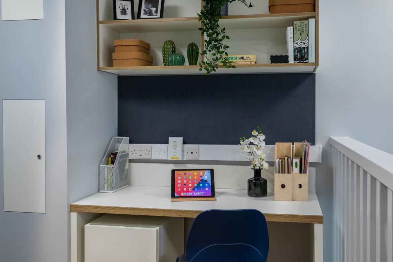 The Depot Exeter Apartment Bagian luar foto
